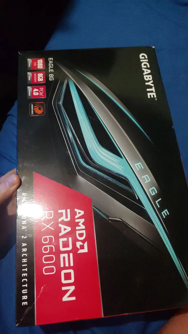 Placa de Vídeo Gigabyte Radeon RX 6600 eagle triplo fanEagle 8GB