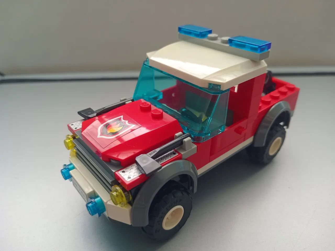 Brinquedo Lego City Helicóptero bombeiros + Jipe - Foto 2