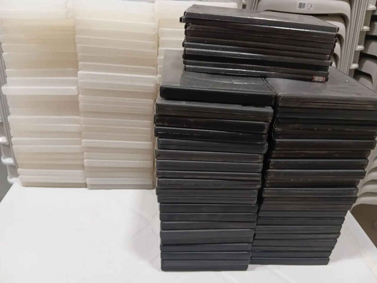 150 Caixas para capas de filme DVD a venda 