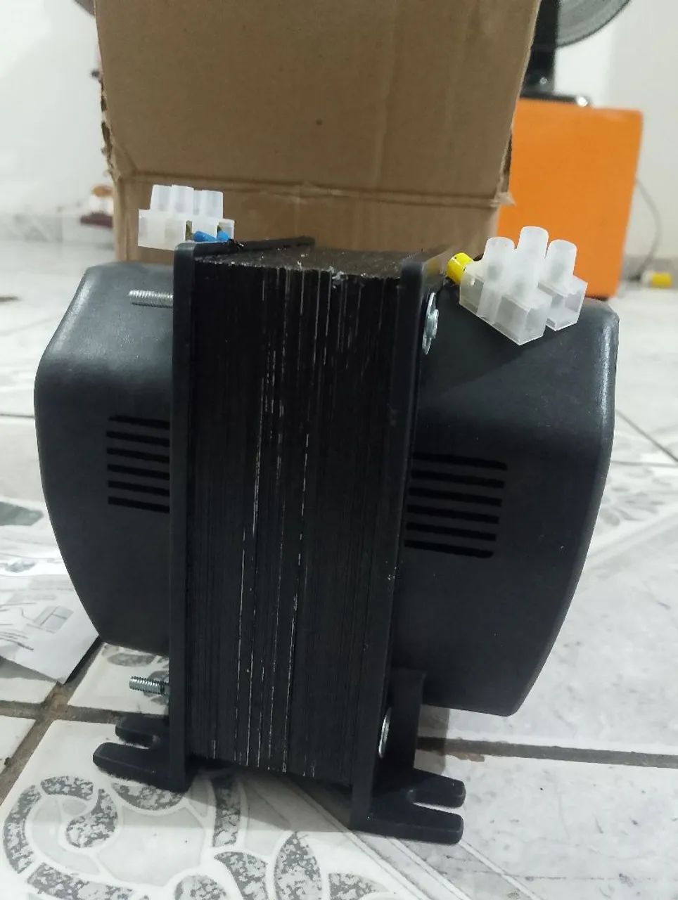 Vendo esse transformador  - Foto 2