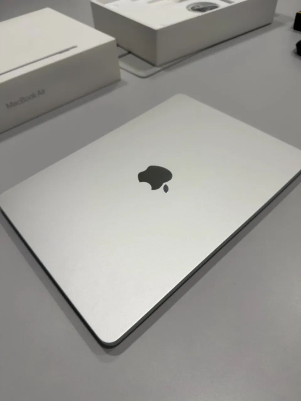 MacBook Air M4 13" 16GB 512GB GPU 10 núcleos - Foto 2