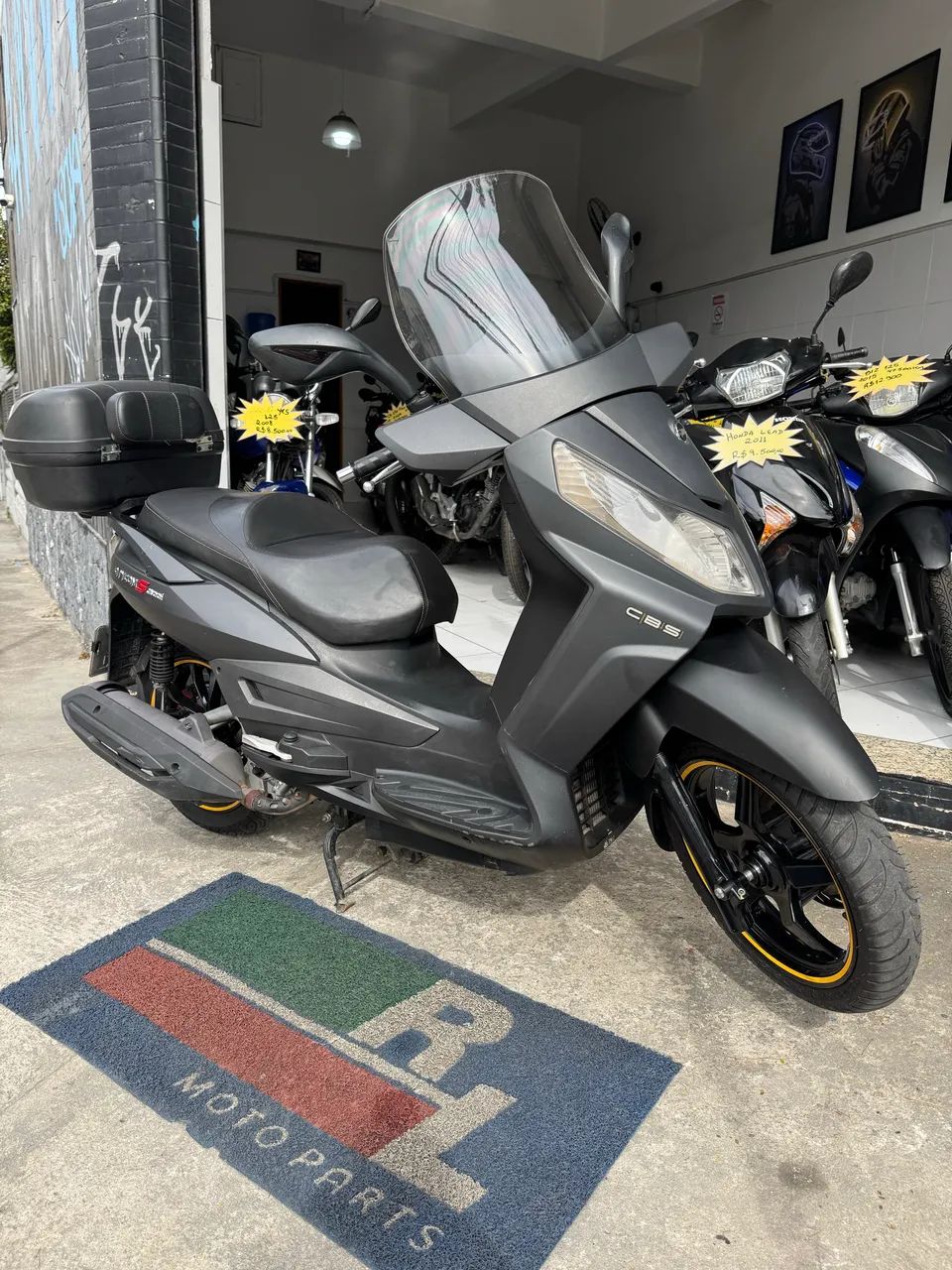CITYCOM S 300i baixo km 
