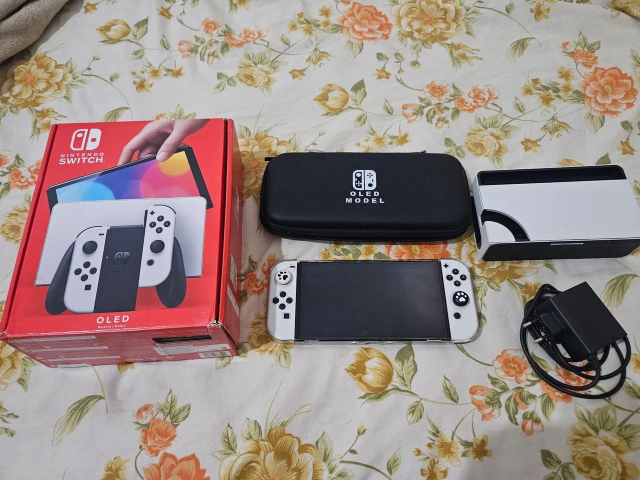 Vendo Nintendo Switch OLED desbloqueado  - Foto 2