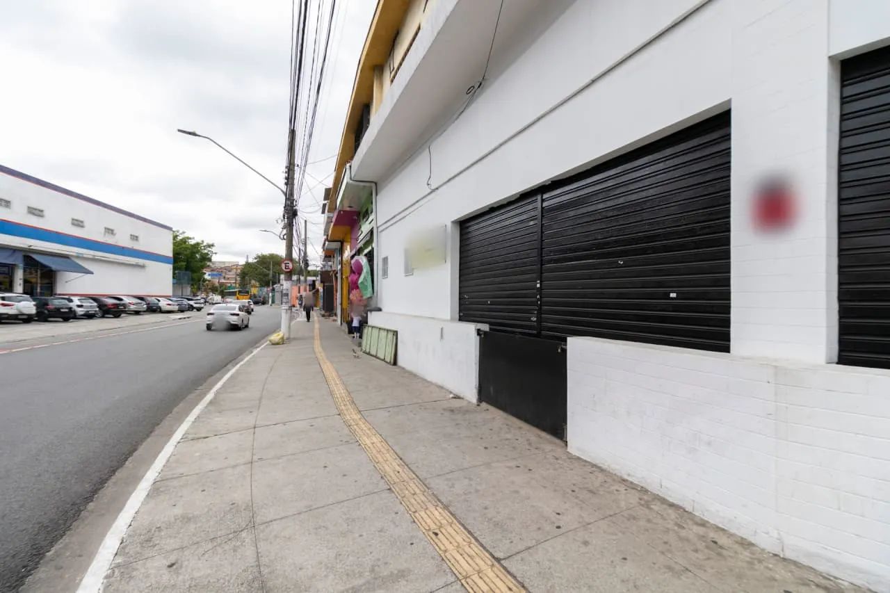 Loja na Avenida Milene Elias, 1713  120 m²
