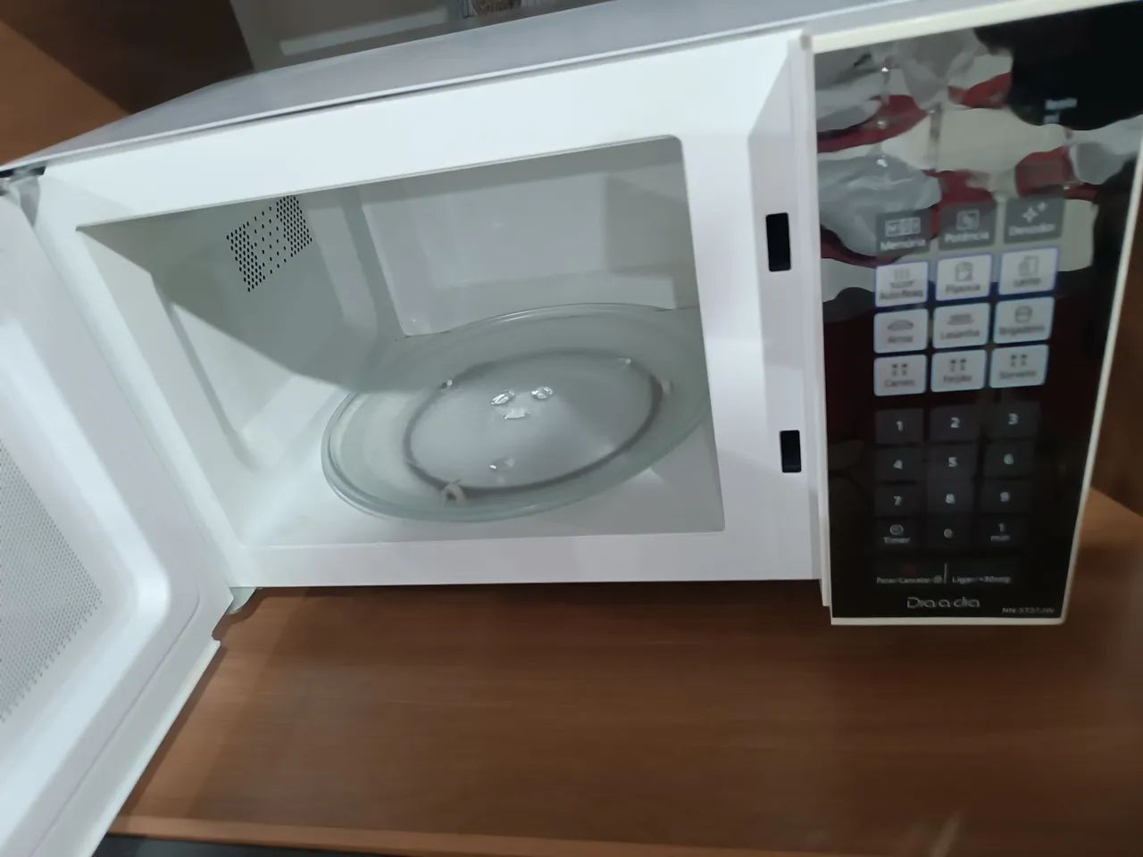 Microondas Panasonic 20Litros - Foto 3