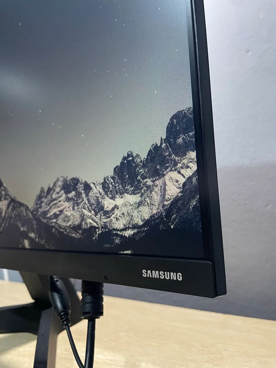 Monitor Samsung 24 polegadas MUITO NOVO - Foto 2