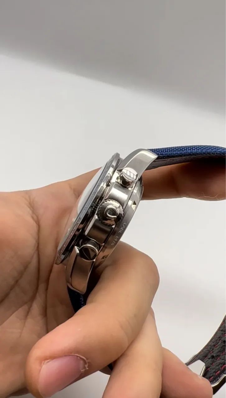 Omega Snoopy Speedmaster 50th Anniversary - Foto 2