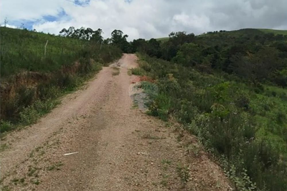 Fazenda de 21.400 m² na Serra da Canastra