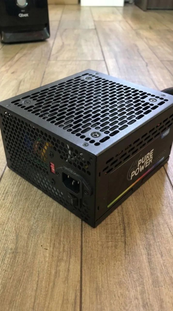 Fonte Pure Power 700W RGB