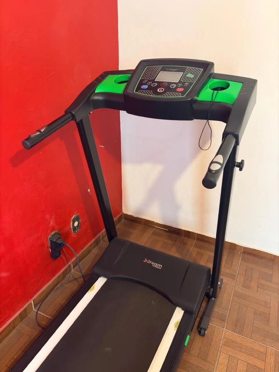 Vende-se esteira nova - Foto 4