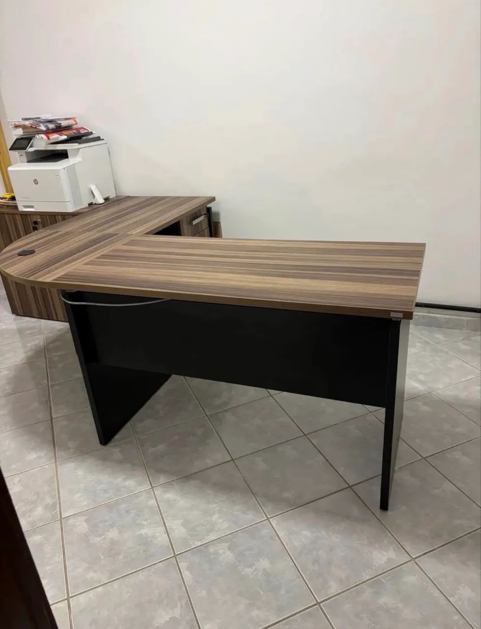 Mesa em L avanti 