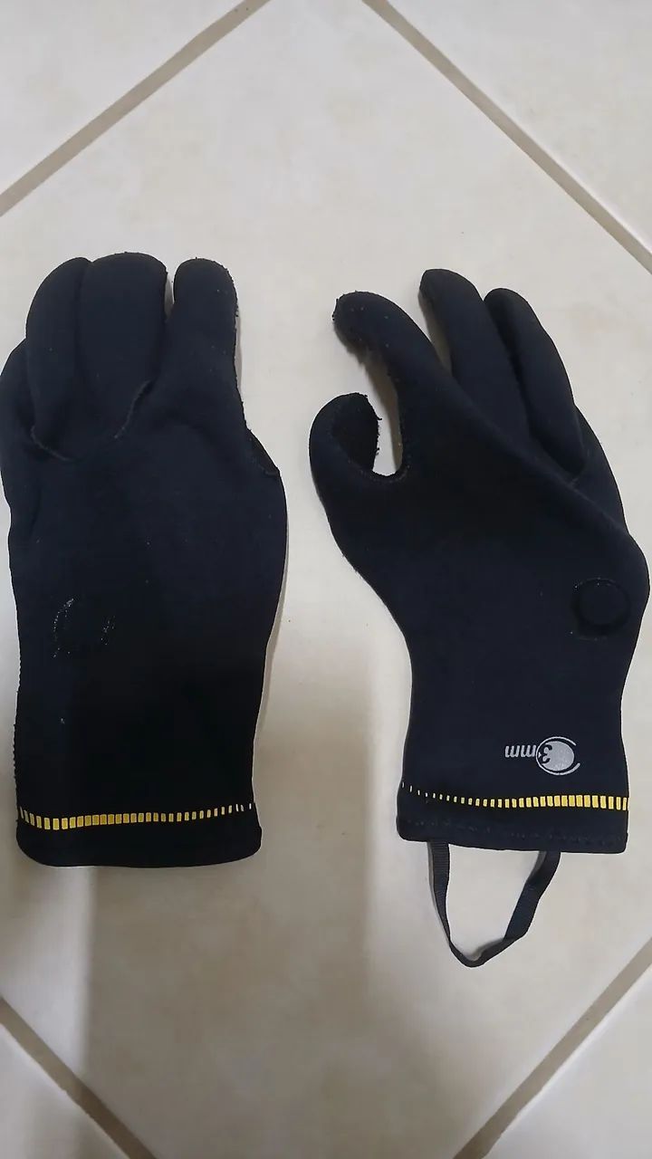 Luva de neoprene 