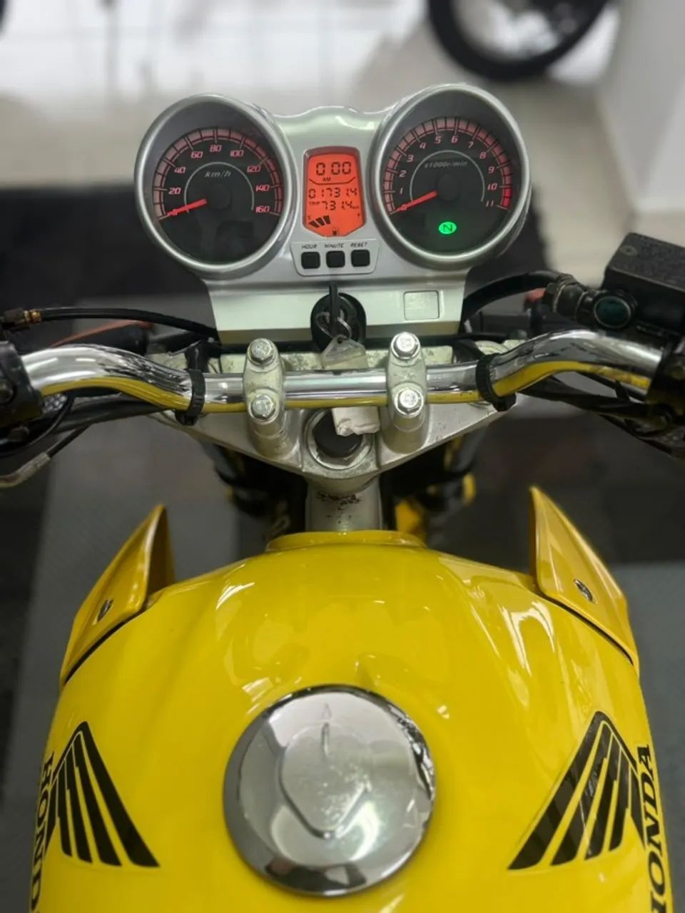 CBX Twister 250  - Foto 4