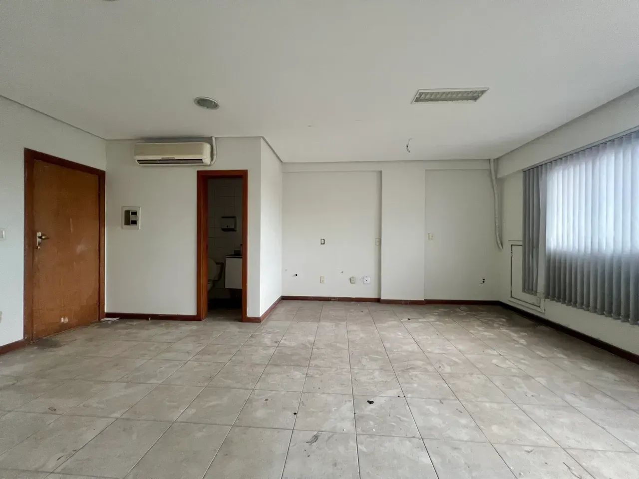 OPORTUNIDADE! VENDA ! SALA COMERCIAL | CENTRO VILA VELHA  50m² - Foto 2