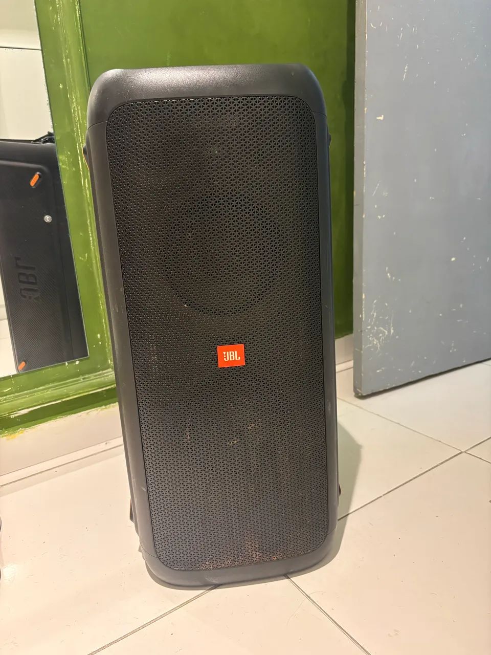 Caixa de som JBL PARTYBOX 300