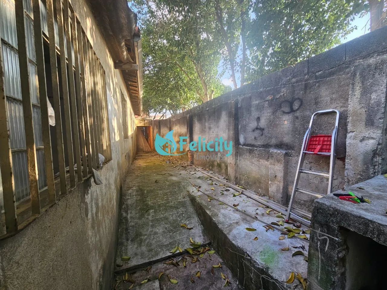 Terreno com 281m2 na Chácara São João - Foto 2