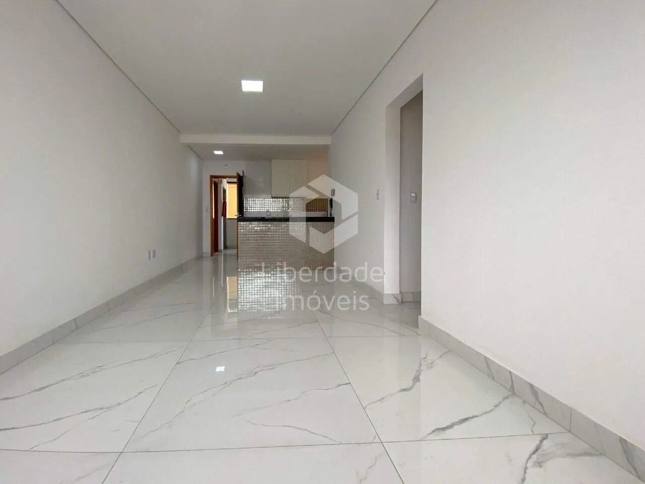 Apartamento 2 quartos com elevador locação Caiçara - Foto 3