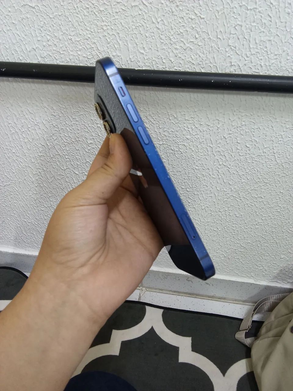VENDO OU TROCO IPHONE 12 - Foto 3