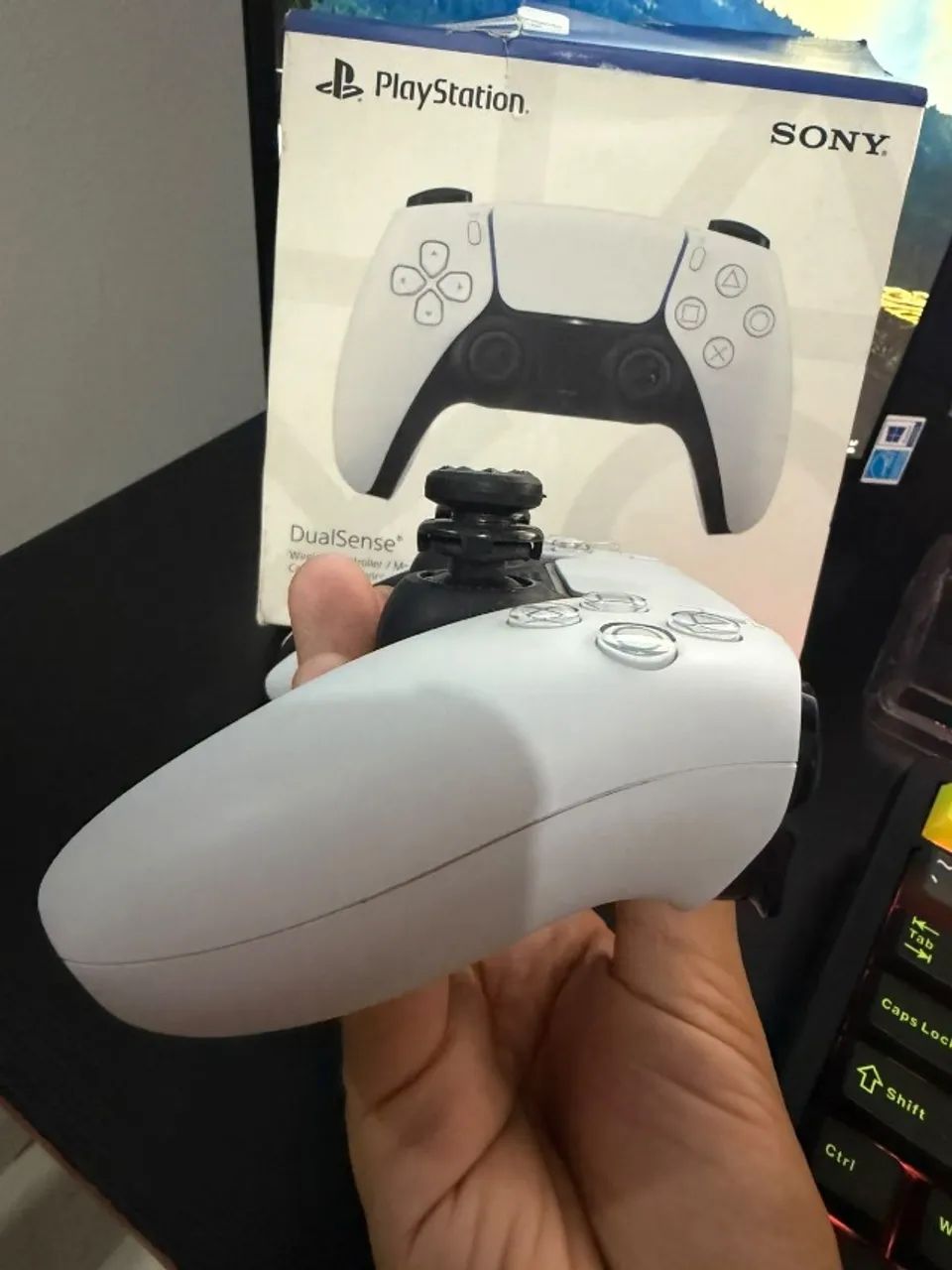 Controle de PS5 Wireless (Acompanha Fio de 3m e control freek) - Foto 4