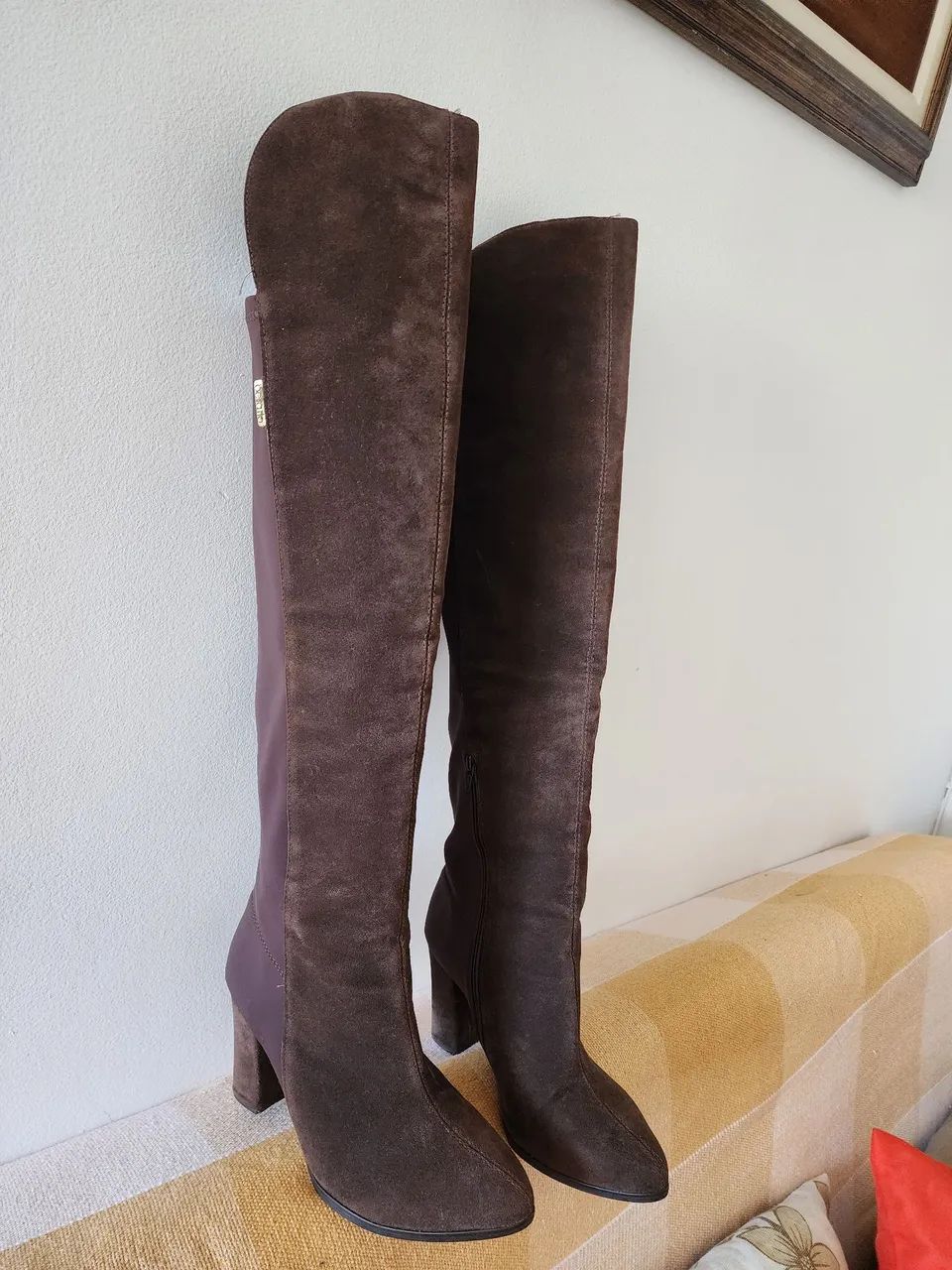 Bota de camurça marrom - Foto 2