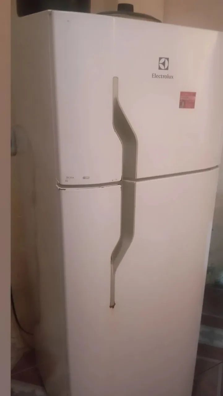 Vendo geladeira 