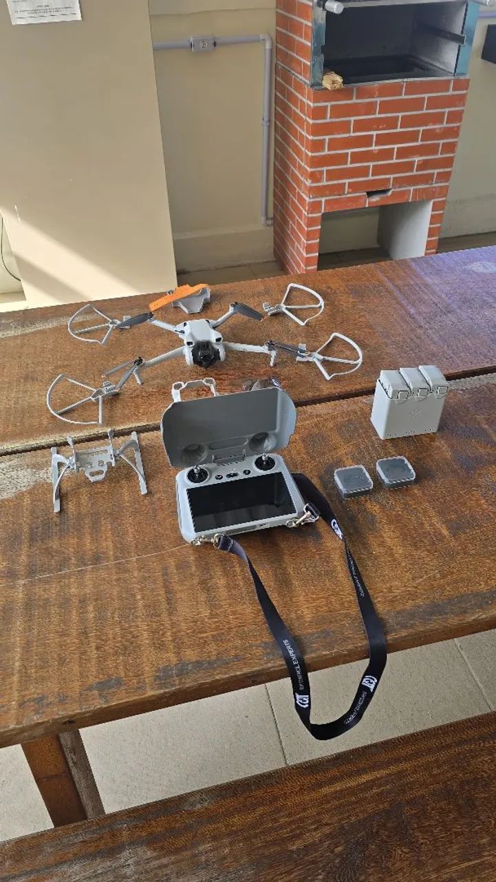 DJI Mini 3 Combo com Tela