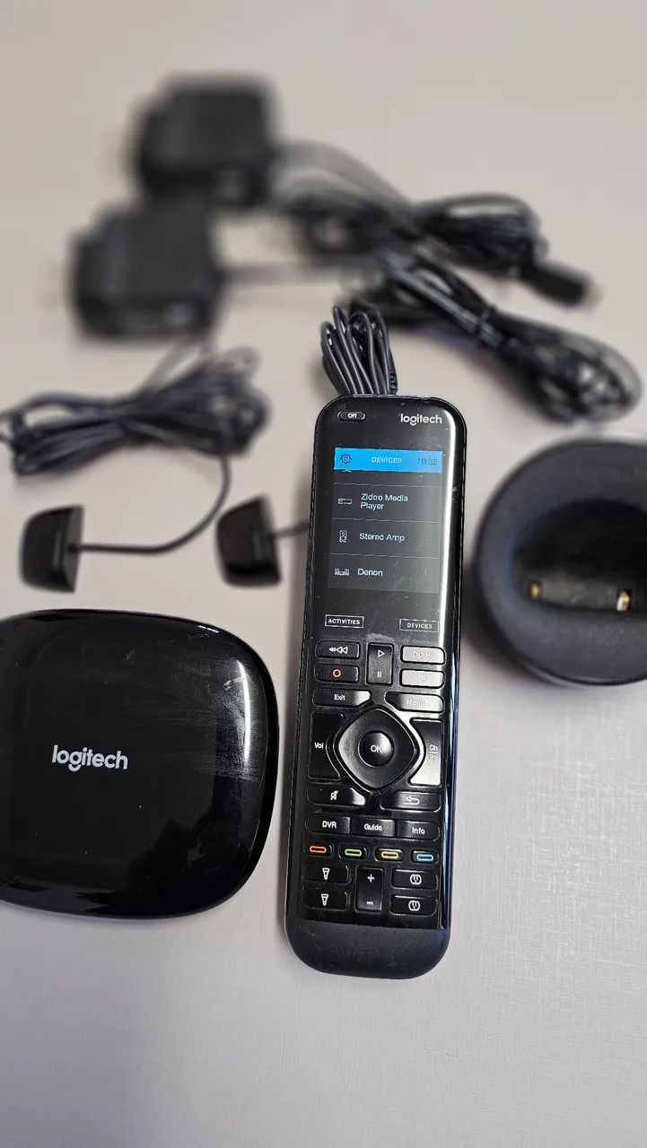 Logitech Harmony Elite - Controle remoto universal completo  - Foto 3