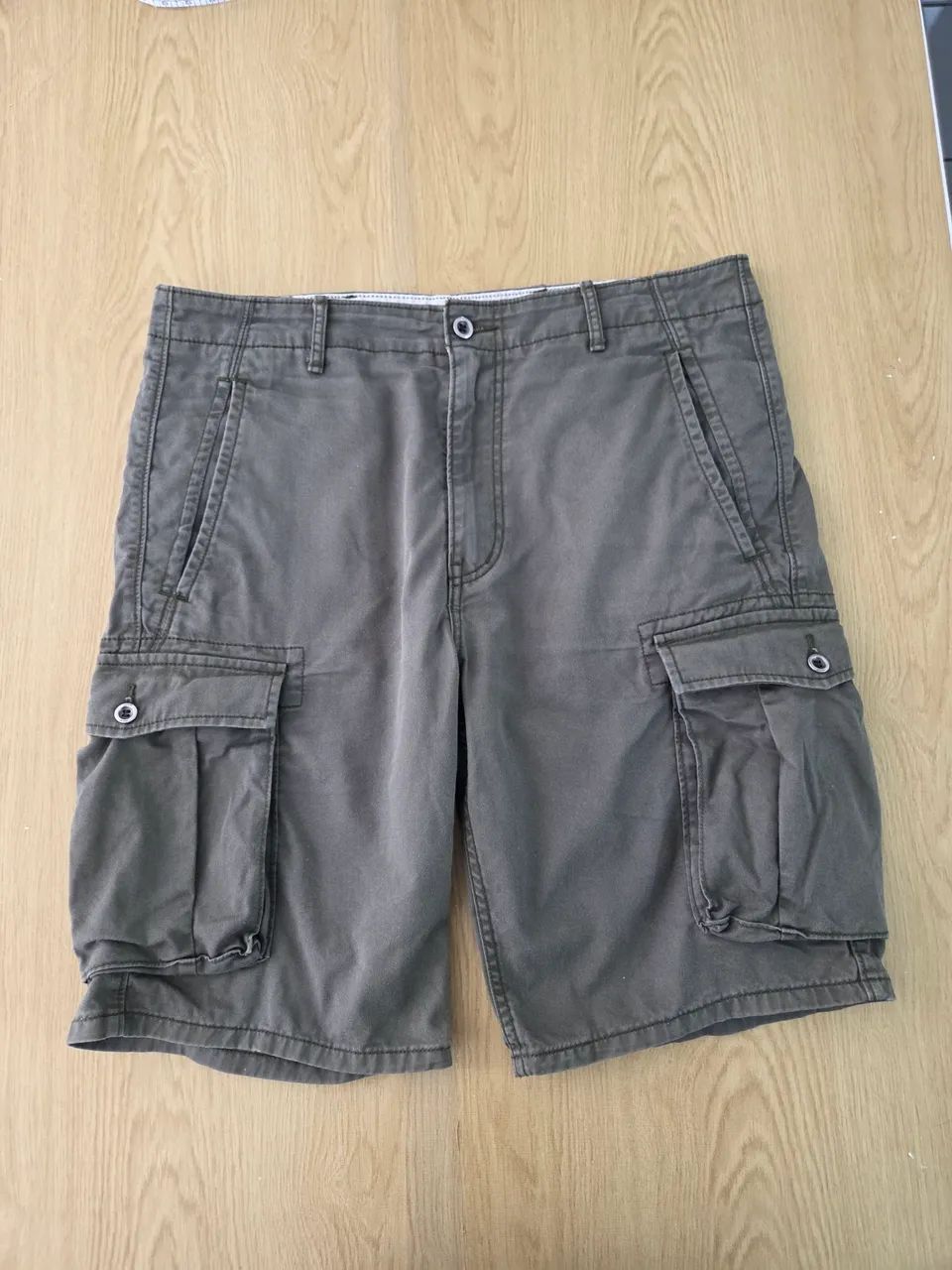 bermuda cargo levis verde w34