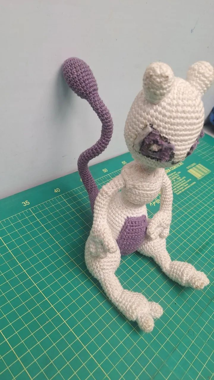 Boneco mewtwo crochê - Foto 5