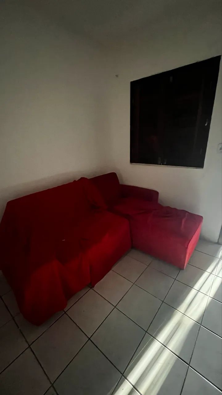 Sofá L vermelho 