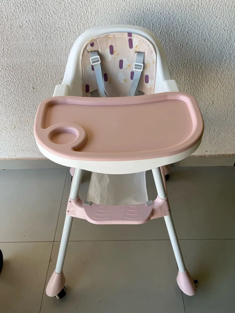 Cadeirinha de alimentação 