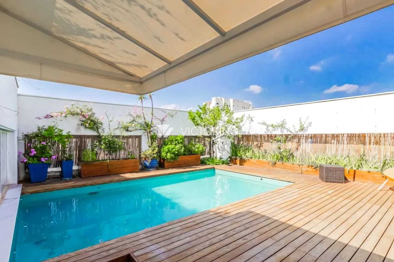 Cobertura com 410m²