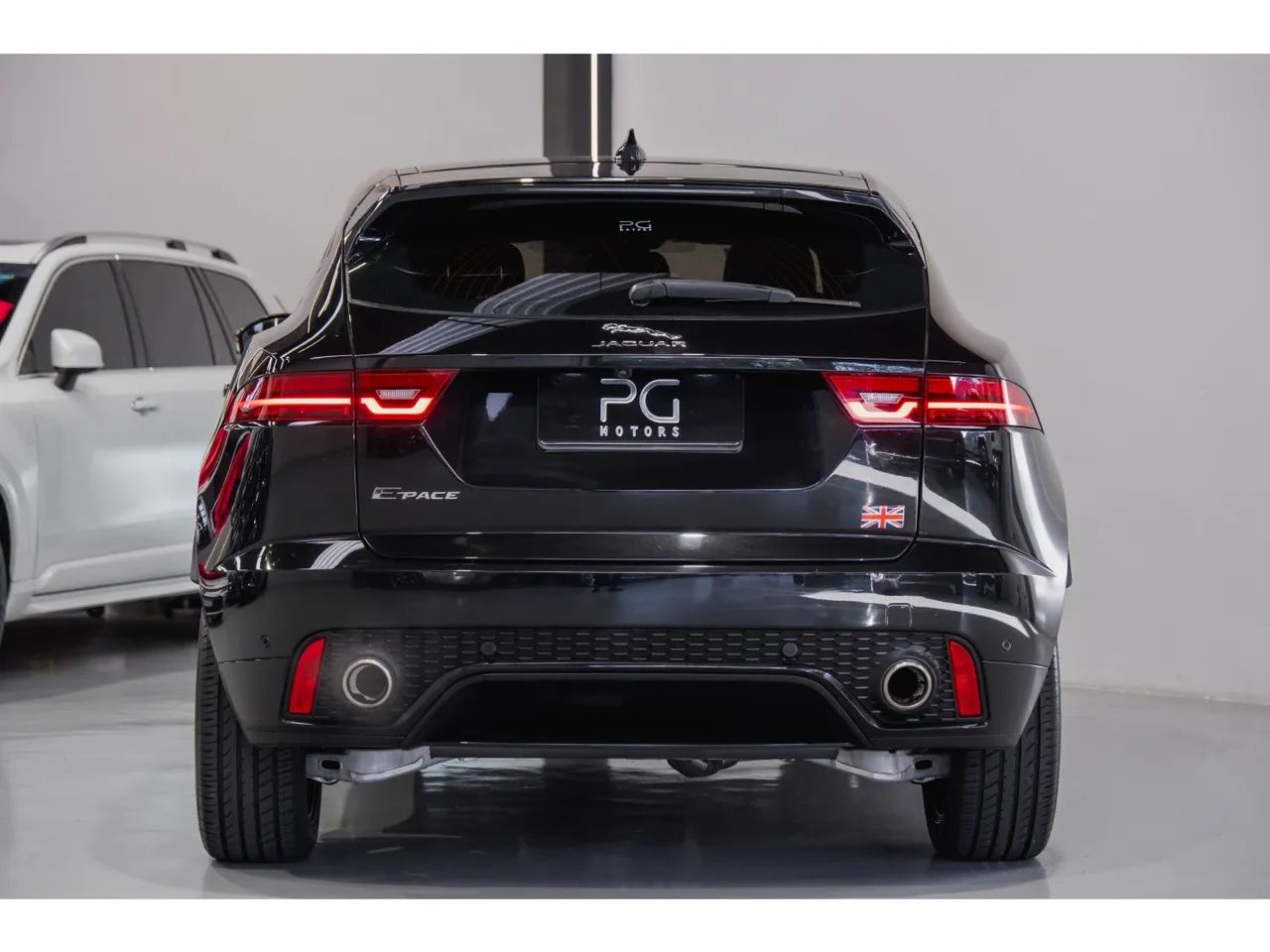 Jaguar E-Pace First Edition 2.0 AWD 249cv Aut. 2018 - Foto 4