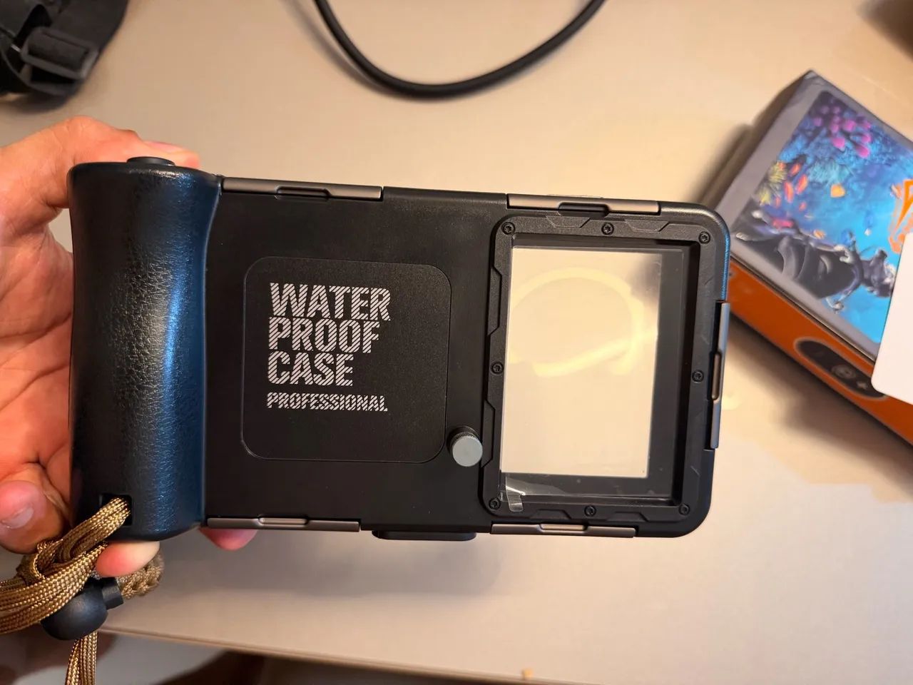Case para celular para uso em mergulho - Foto 5