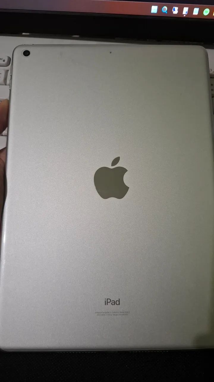 iPad 9 64GB - Seminovo
