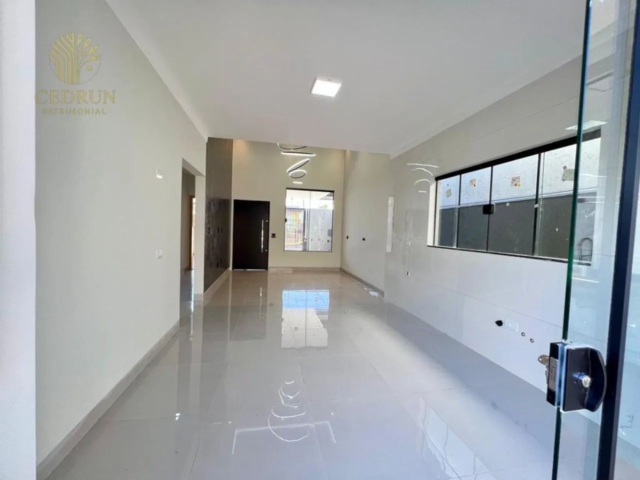 Casa à venda em Maringá, Jardim Oriental, com 3 quartos, 108 m², com piscina aquecida e ár - Foto 2