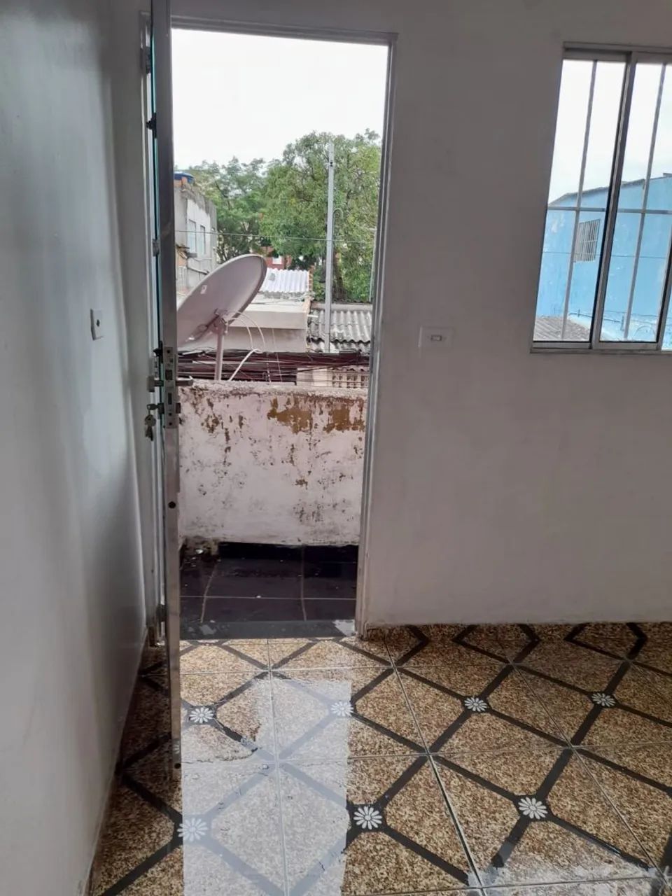 ALUGA - SE 4 CÔMODOS  - Foto 2