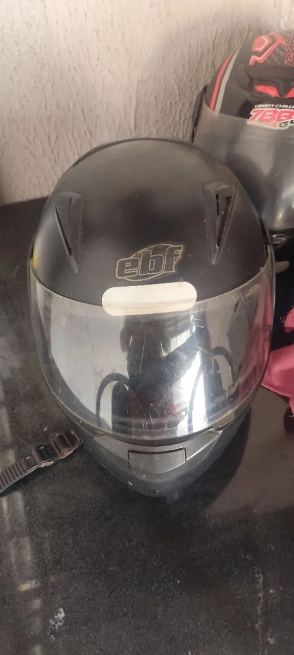 2 capacete usado bom e barato  - Foto 5