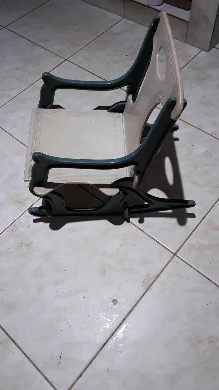 Cadeirinha de balanço para bebê usada  - Foto 3
