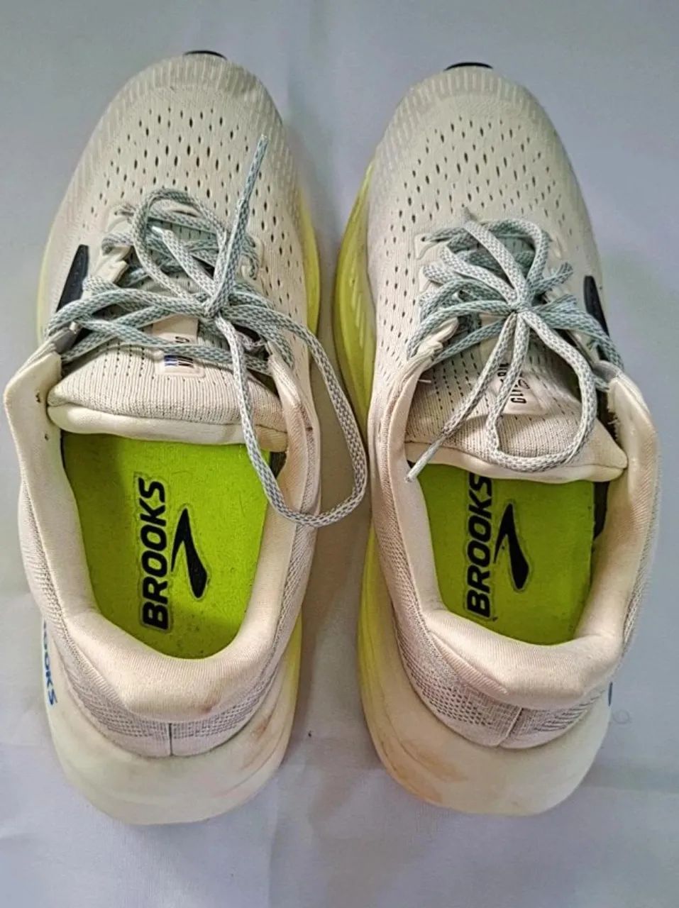 Tênis de corrida Brooks Glycerin Max - Foto 4
