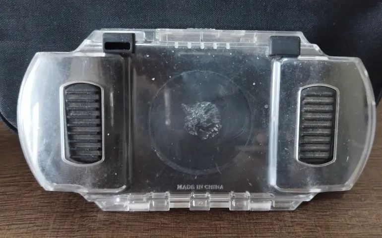 Case Acrílica de Viagem para PSP 2000 e 3000 - Foto 3