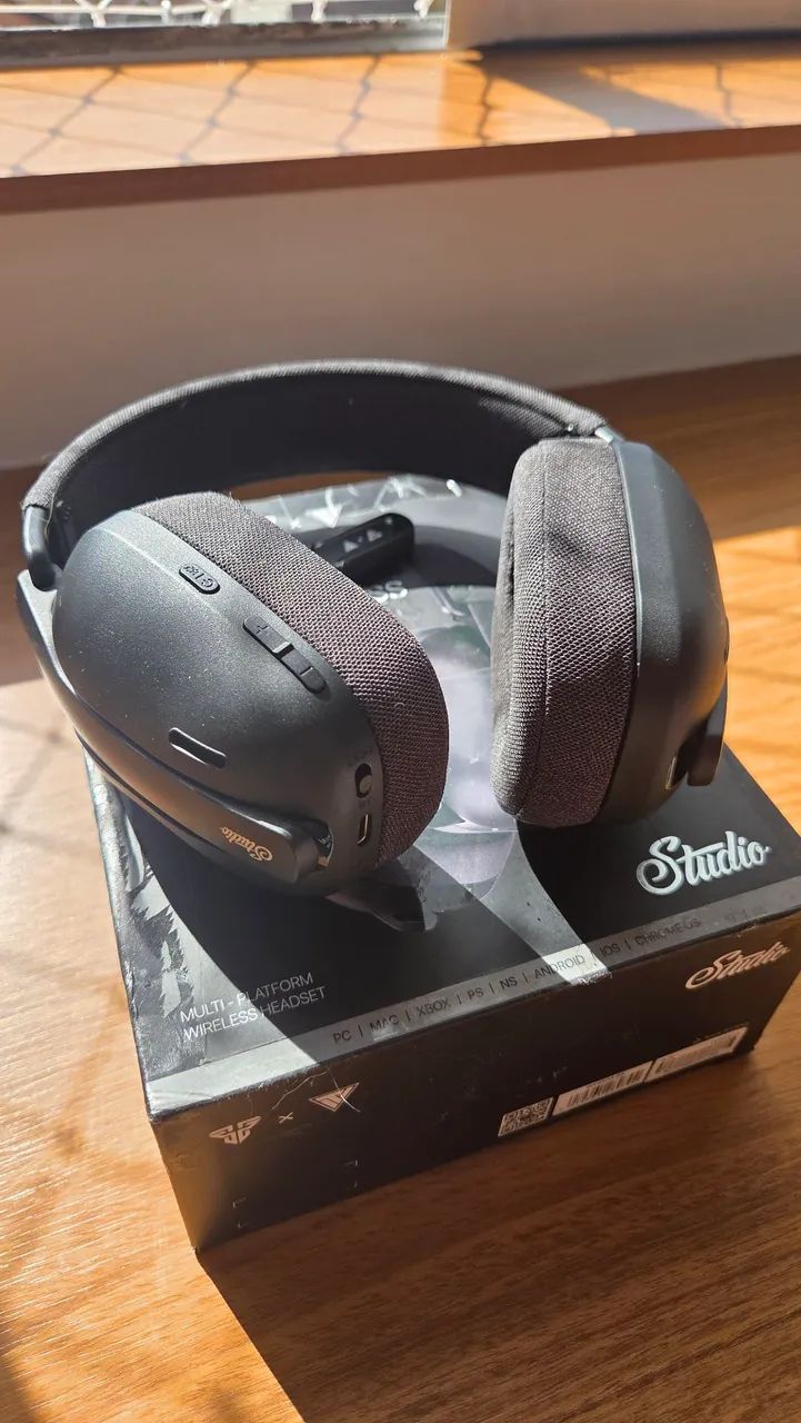 Headset Gamer Sem Fio Fantech Studio (Tri-Mode)  - Foto 2