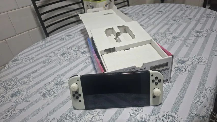 Console Nintendo Switch Oled Branco 64GB 