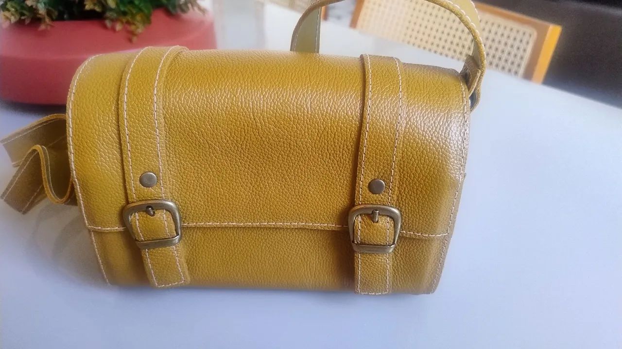 Bolsa POCKET em Couro e Madeira da Estúdio Matulão  - Foto 3