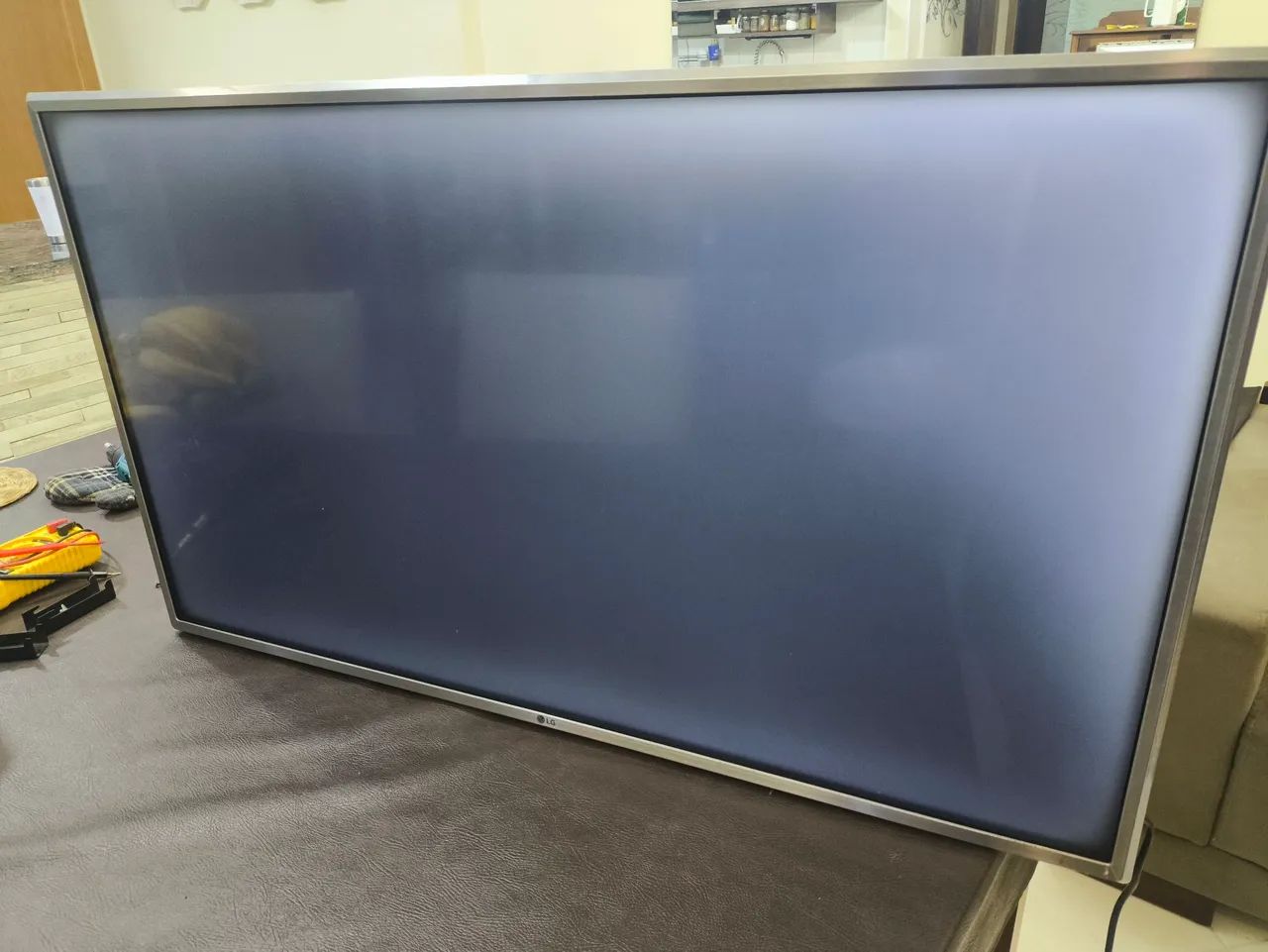 TV LG 43" - PARA PEÇAS  - Foto 3