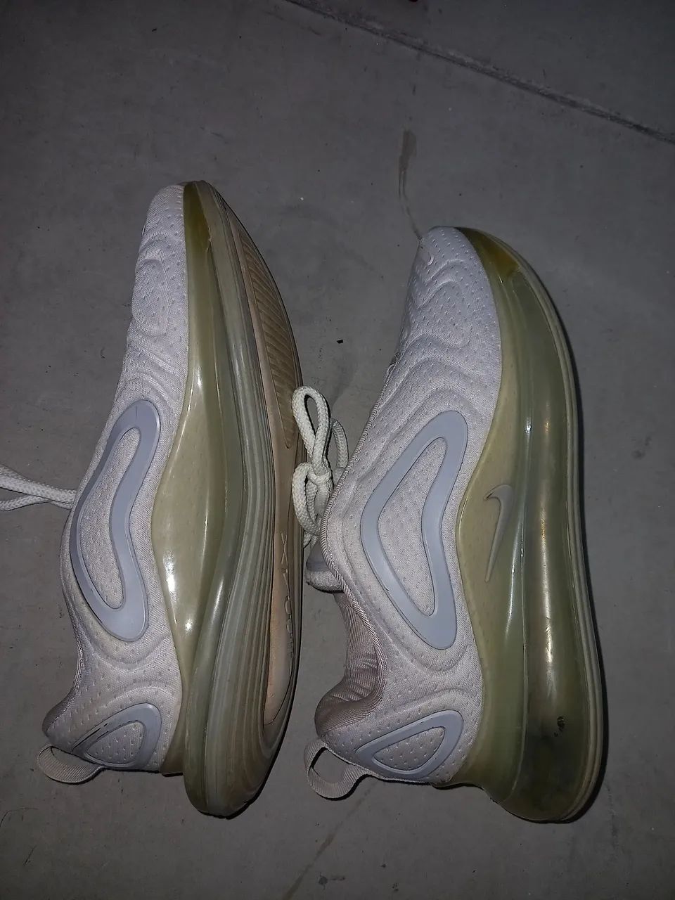 Tênis Nike tamanho 40 com defeito 