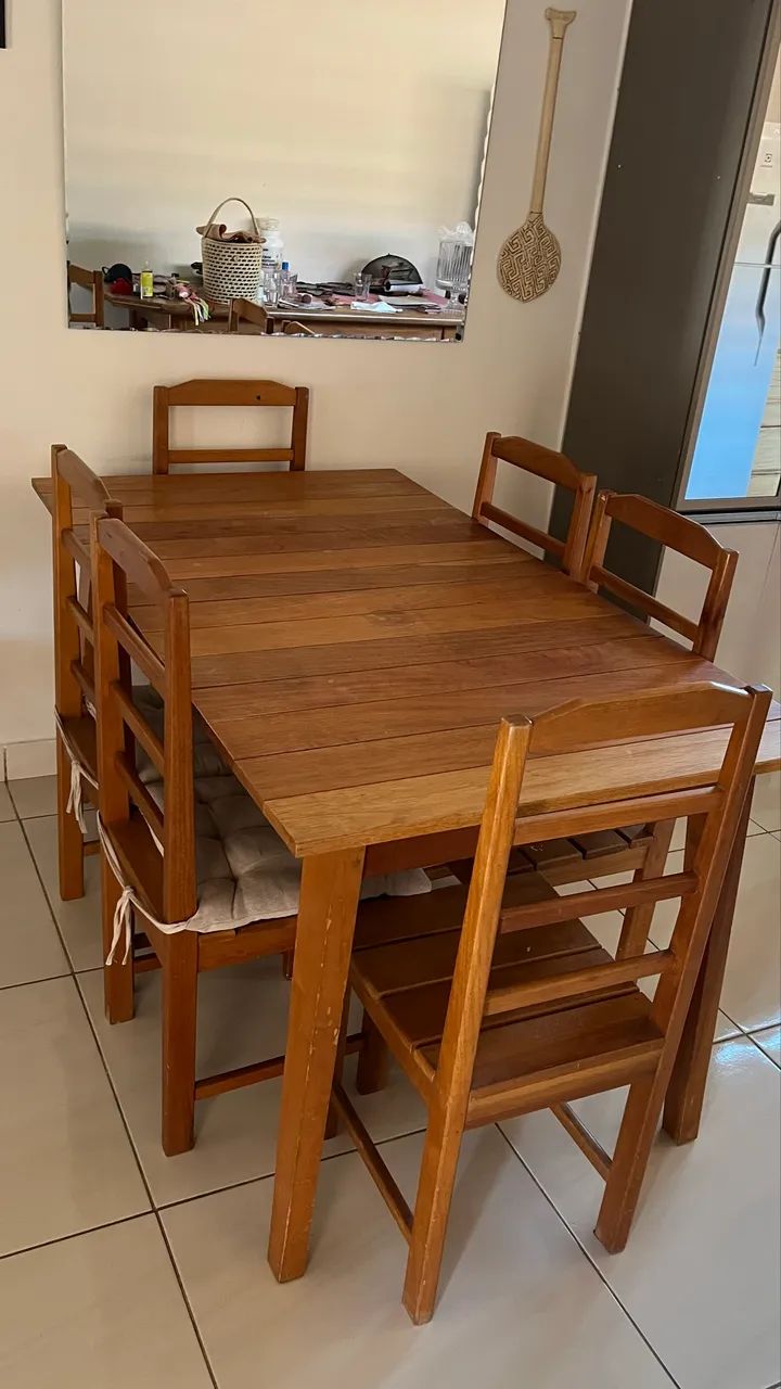 Mesa de Jantar em Madeira Maciça com 6 Cadeiras