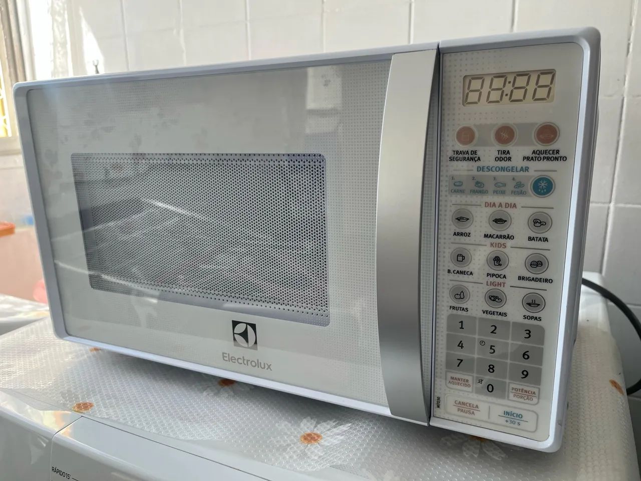 Micro-ondas Electrolux 20L
