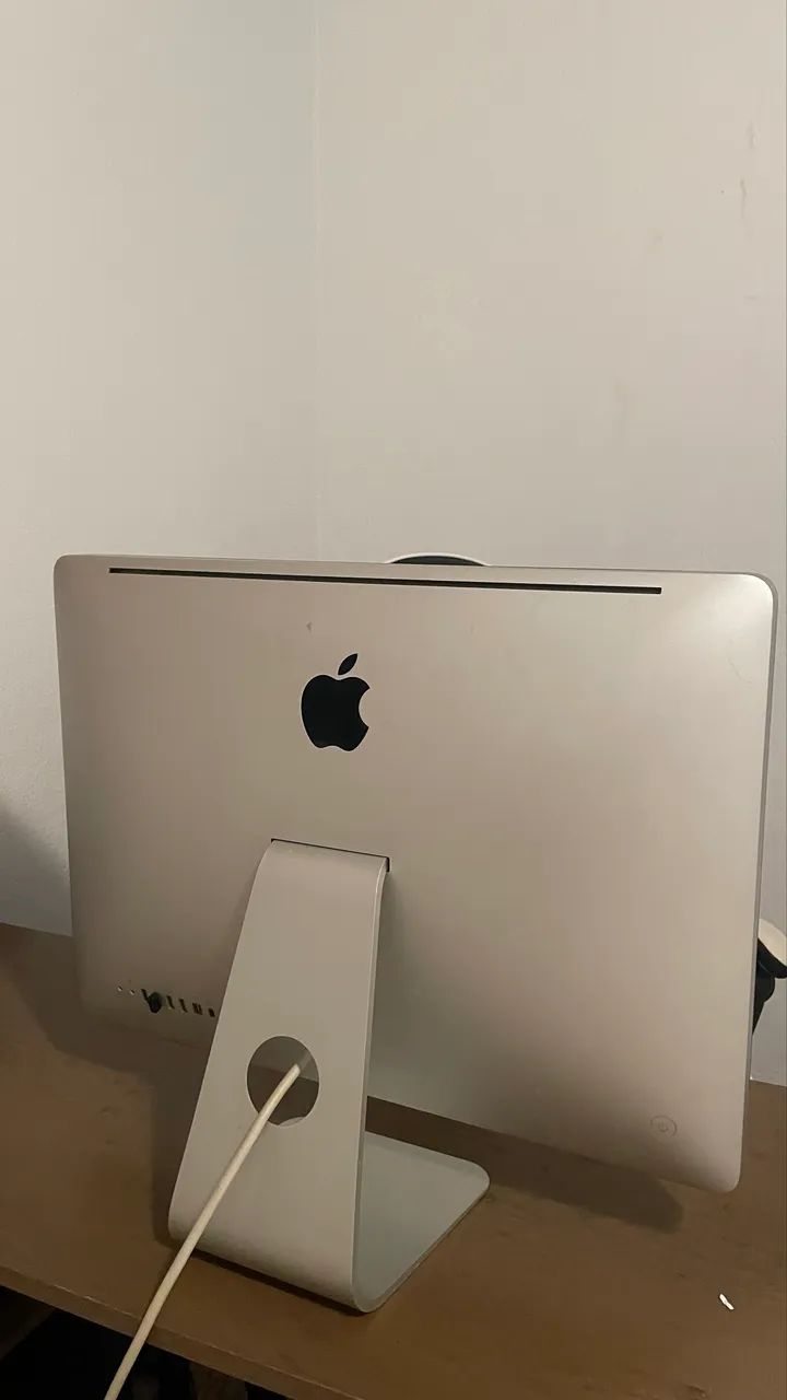 iMac 21.5
