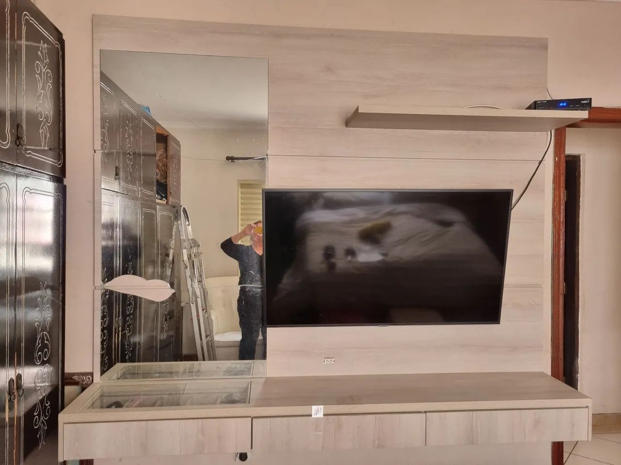 Painel + Rack para TV 2,15m com Espelho e Vidro - Foto 4